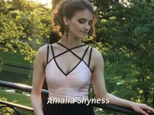 Amalia_Shyness