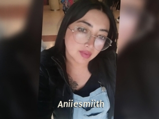 Aniiesmiith