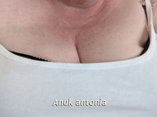 Anuk_antonia