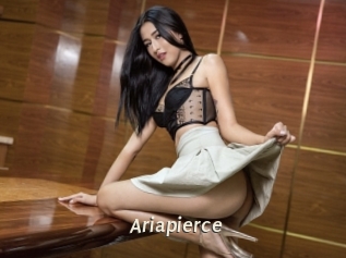 ariapierce Blog éjac