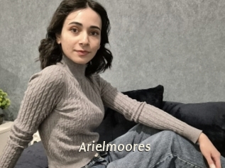 Arielmoores