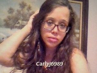 CarlyJ6989