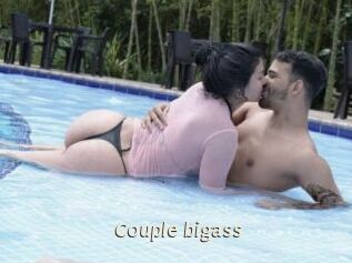 Couple_bigass
