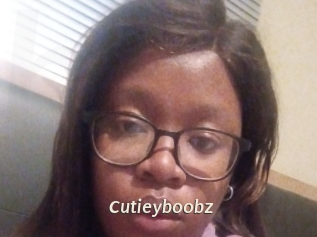 Cutieyboobz