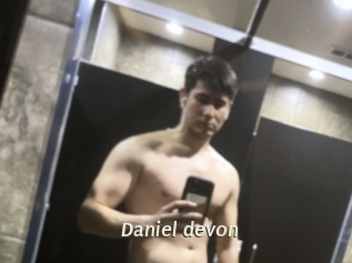 Daniel_devon