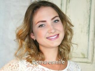 Demuresmile