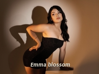 Emma_blossom