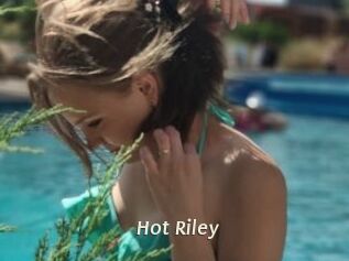 Hot_Riley