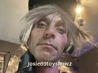 Josie69toyshowz
