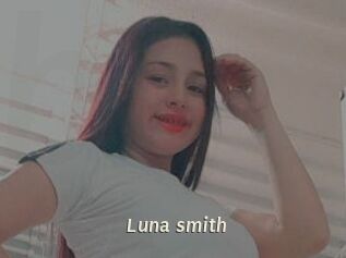 Luna_smith