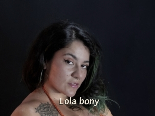 Lola_bony