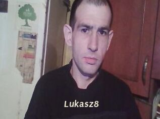 Lukasz8
