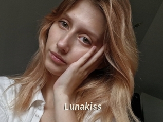Lunakiss