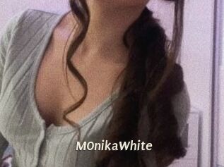 M0nikaWhite Blog éjac