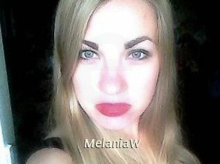 MelaniaW