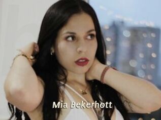 Mia_Bekerhott