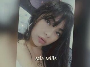Mia_Mills