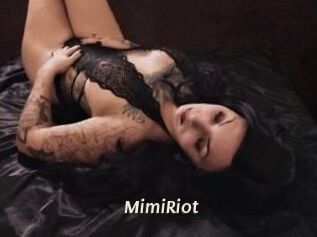 Mimi_Riot