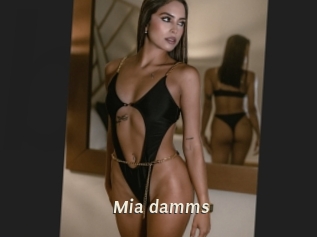 Mia_damms