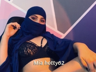 Mia_hotty62