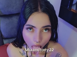 Miaandtony22