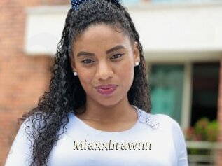 Miaxxbrawnn