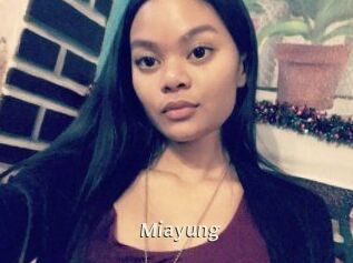 Mia_yung