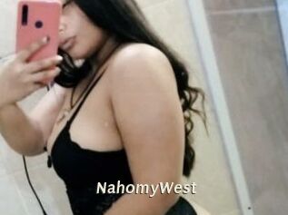 NahomyWest