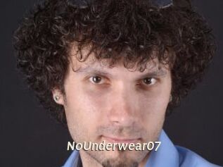 NoUnderwear07
