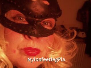 NylonfeetlegPia