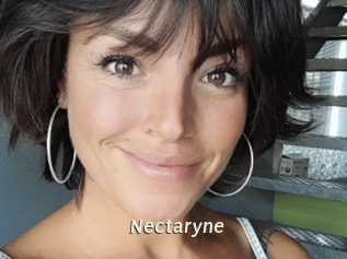 Nectaryne