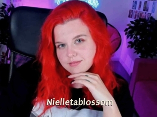 Nielletablossom