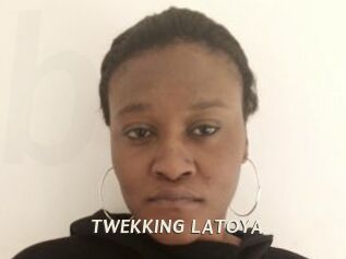 TWEKKING_LATOYA Blog éjac