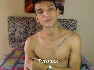 Tyronxx