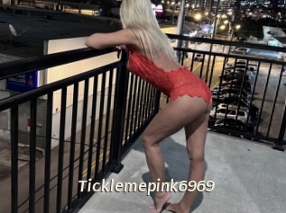 Ticklemepink6969