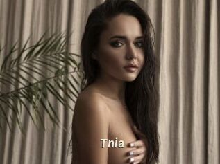 Tnia