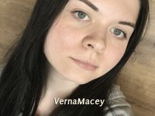 VernaMacey Blog éjac